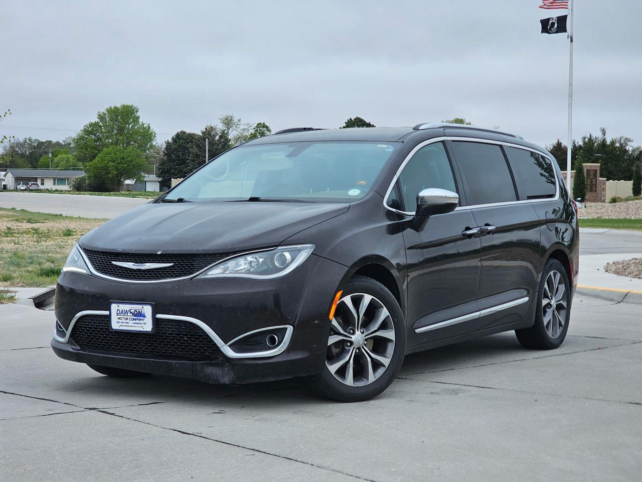 Chrysler Pacifica Limited 2017