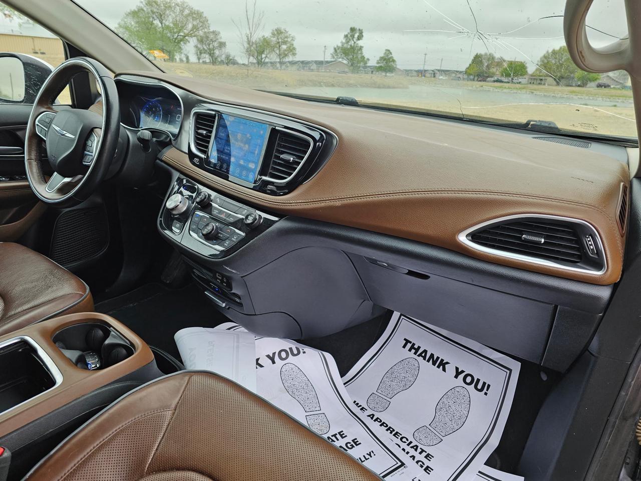 Chrysler Pacifica Limited 2017