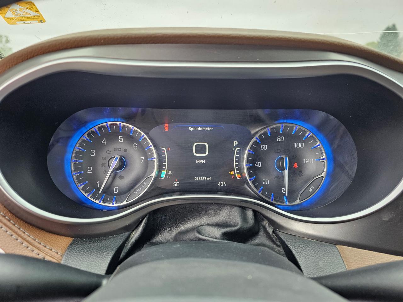 Chrysler Pacifica Limited 2017