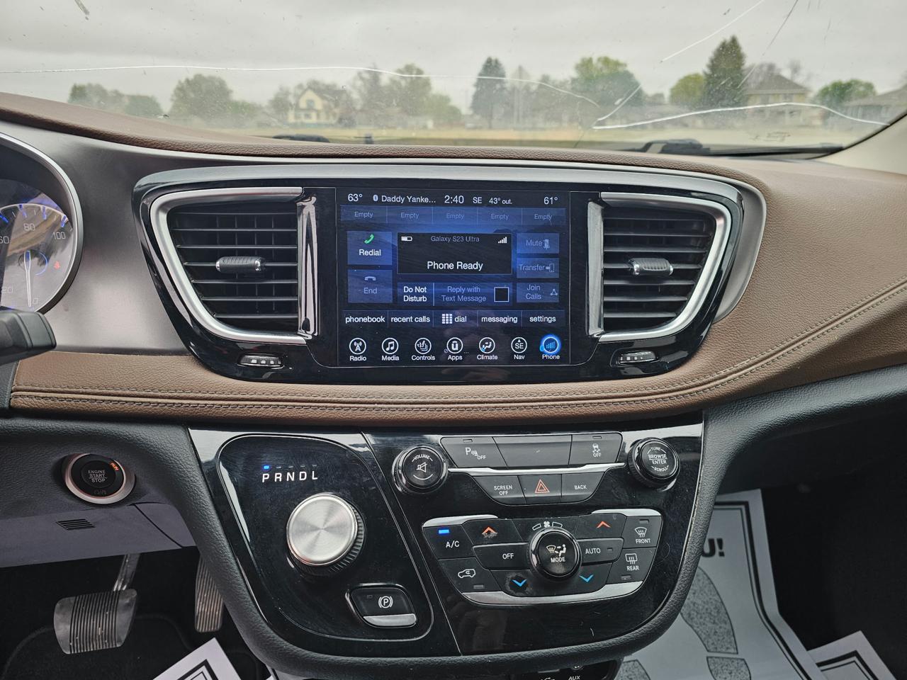 Chrysler Pacifica Limited 2017