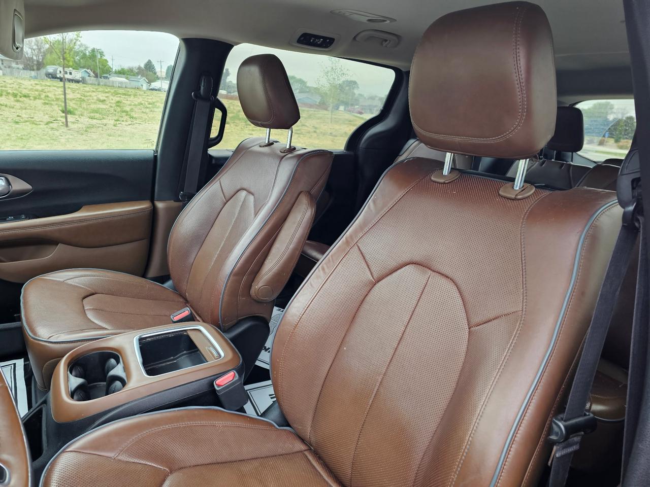 Chrysler Pacifica Limited 2017