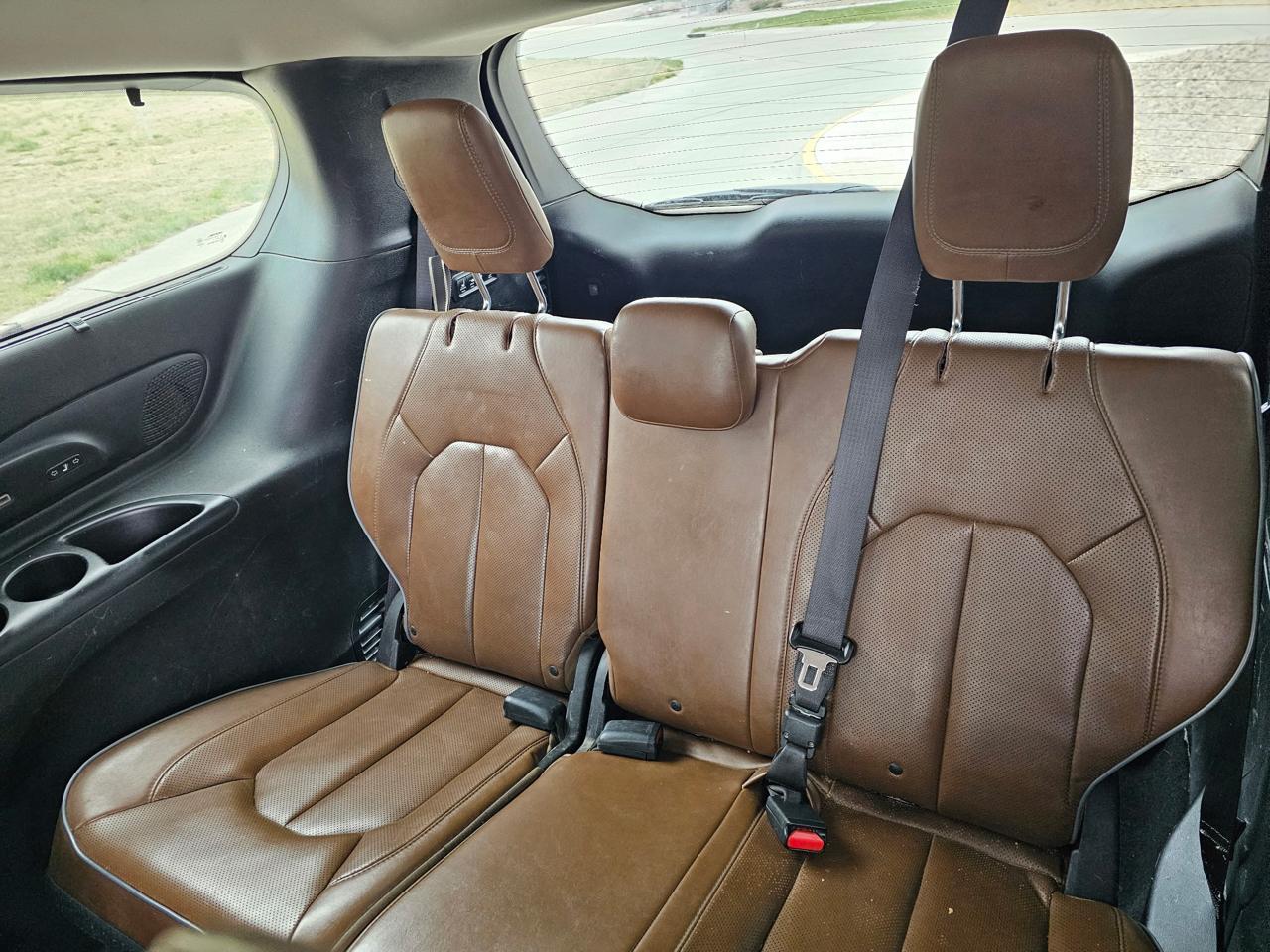 Chrysler Pacifica Limited 2017