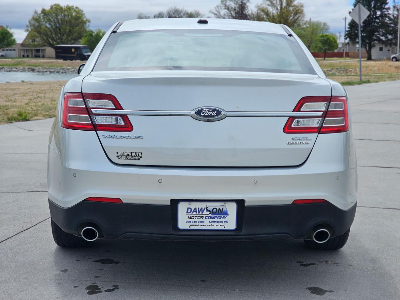 Ford Taurus SEL FWD 2015