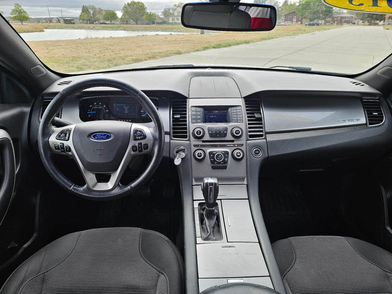 Ford Taurus SEL FWD 2015
