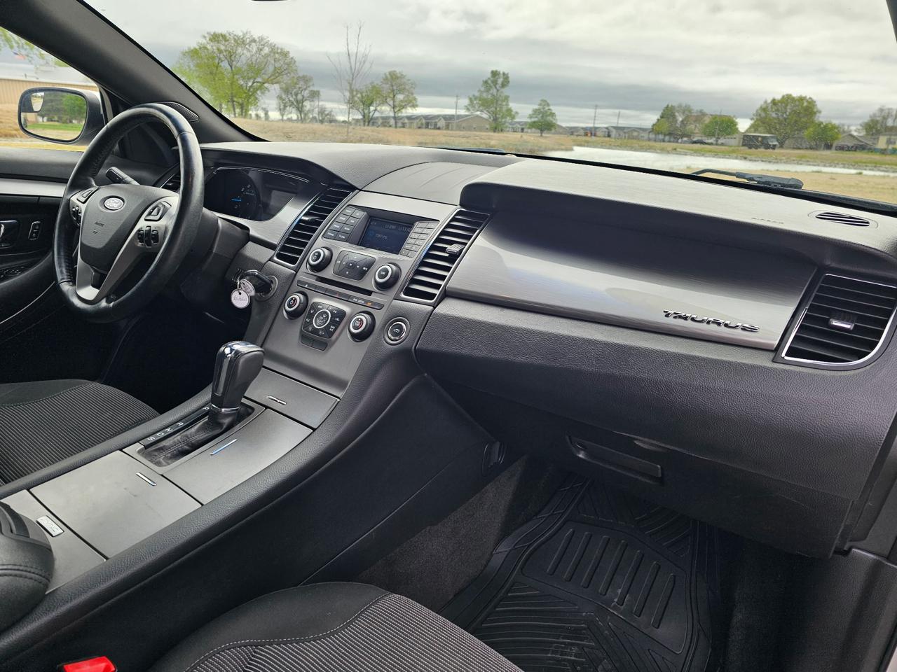 Ford Taurus SEL FWD 2015