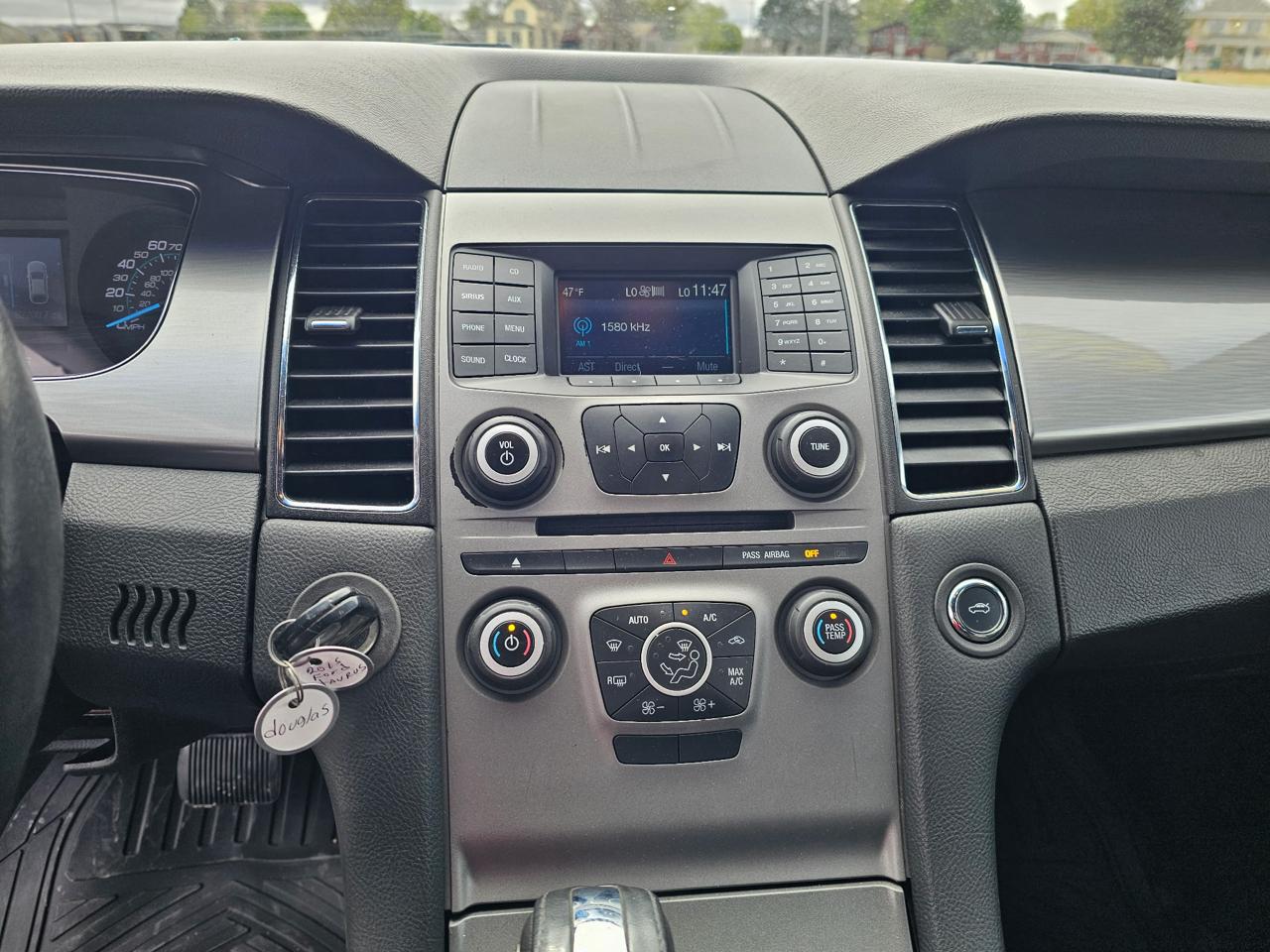 Ford Taurus SEL FWD 2015