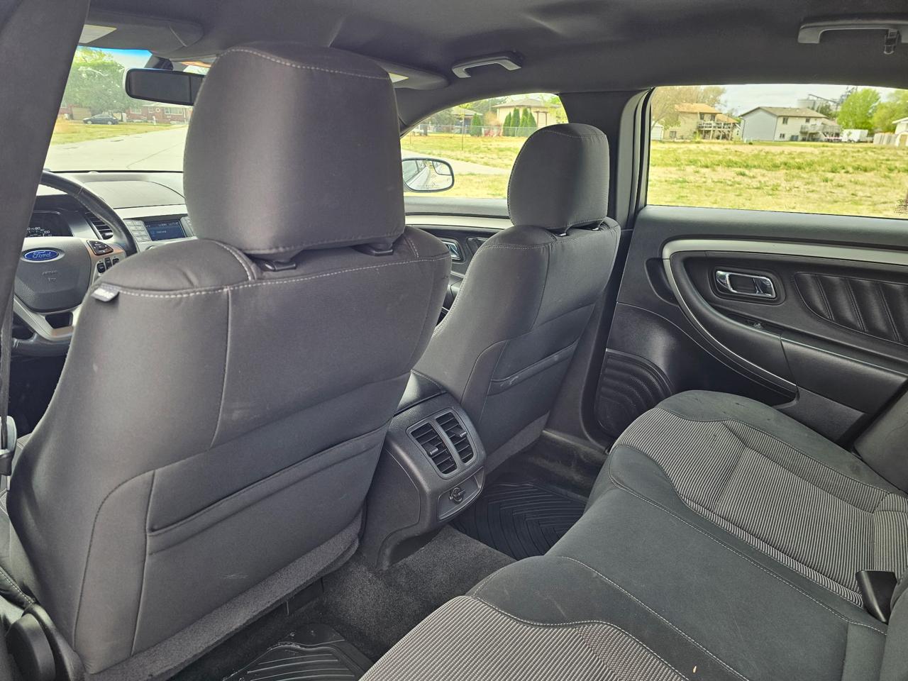 Ford Taurus SEL FWD 2015