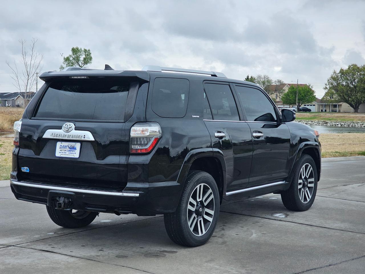Toyota 4Runner SR5 4WD 2017