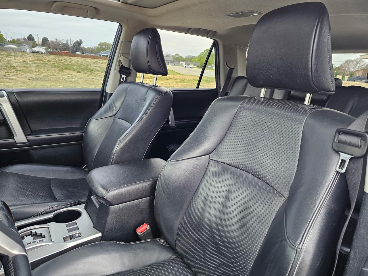 Toyota 4Runner SR5 4WD 2017