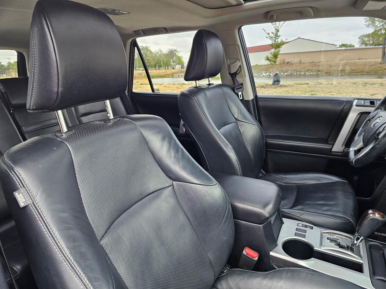 Toyota 4Runner SR5 4WD 2017