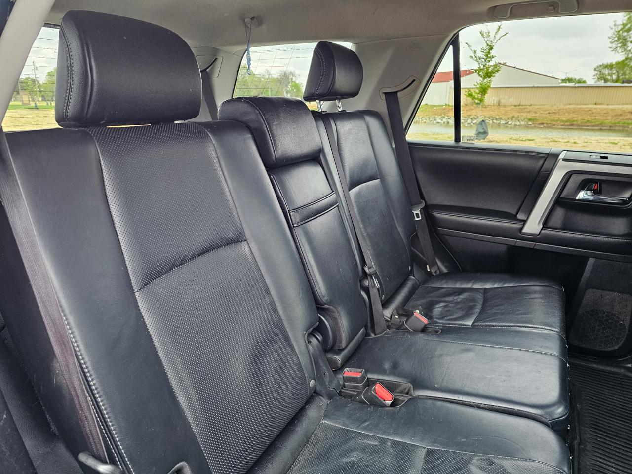 Toyota 4Runner SR5 4WD 2017