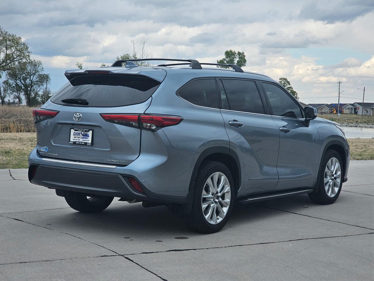 Toyota Highlander Limited AWD V6 2021