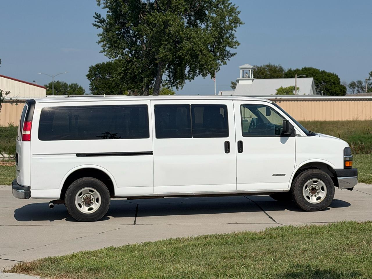 Chevrolet Express 3500 Extended 2003