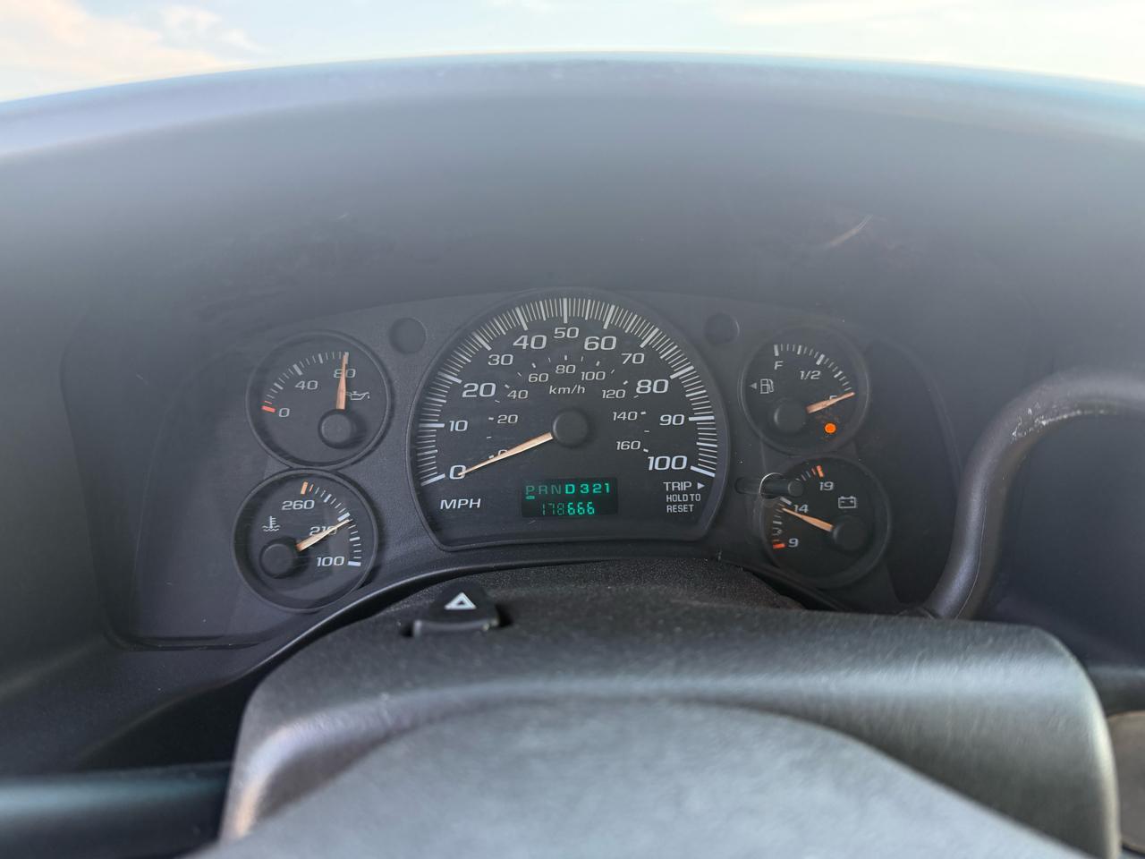 Chevrolet Express 3500 Extended 2003