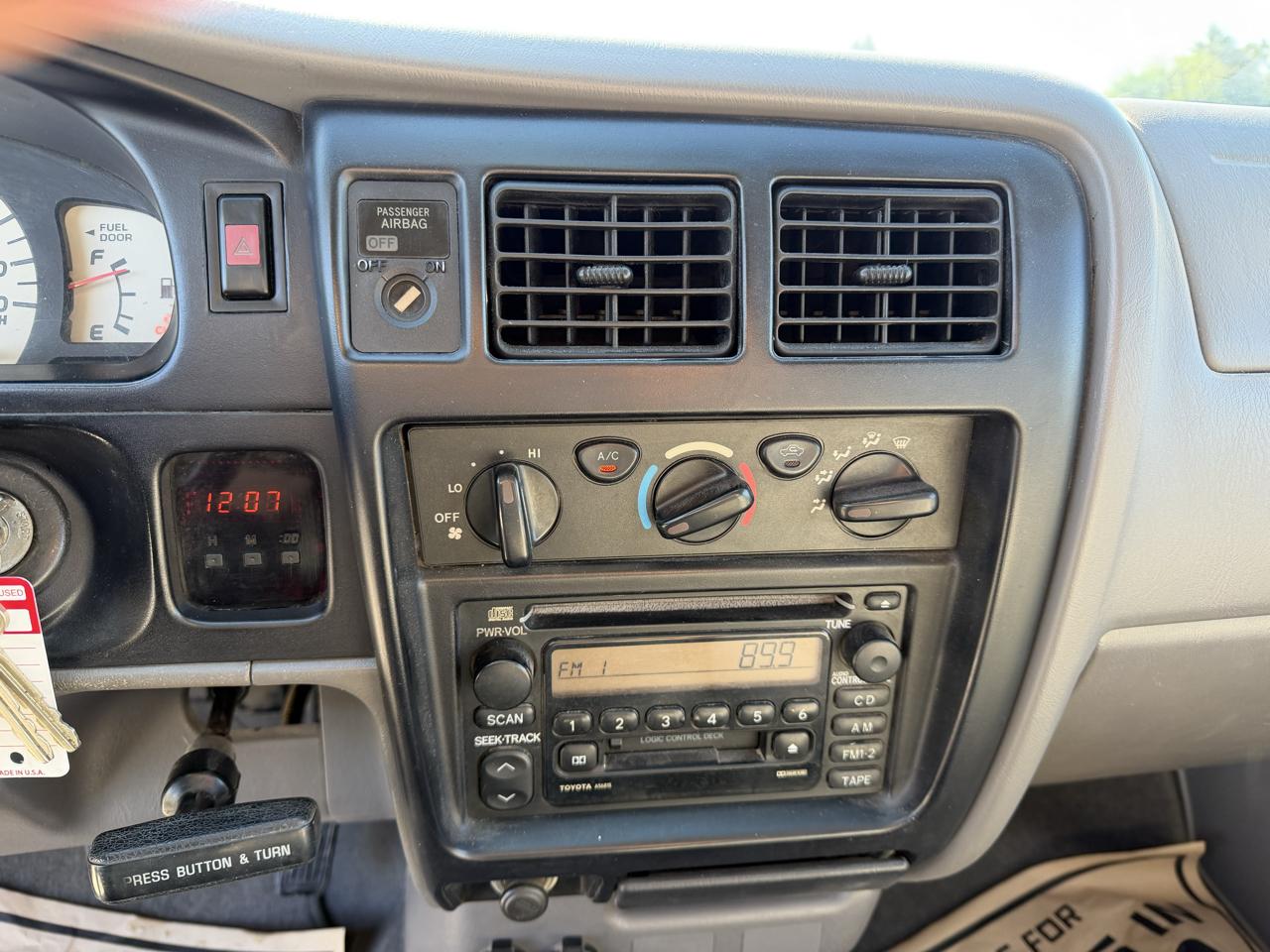 Toyota Tacoma Xtracab 4WD 2002