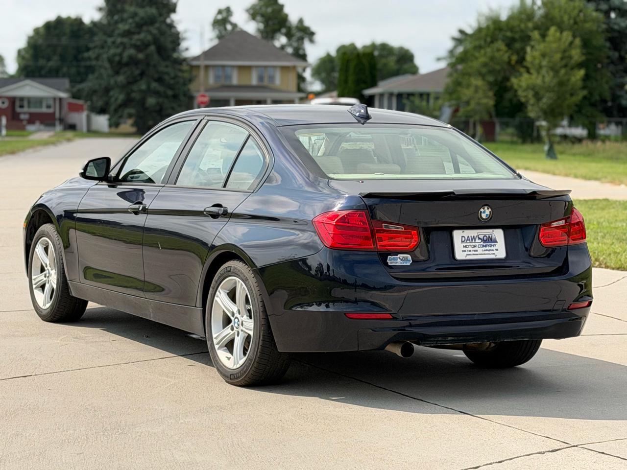 BMW 3-Series 328i xDrive Sedan 2013