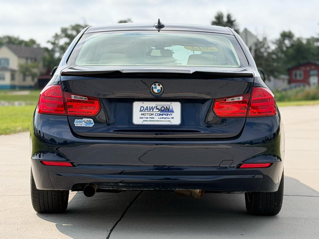 BMW 3-Series 328i xDrive Sedan 2013