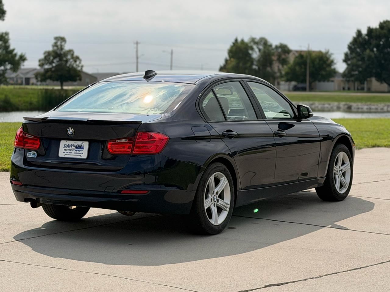 BMW 3-Series 328i xDrive Sedan 2013