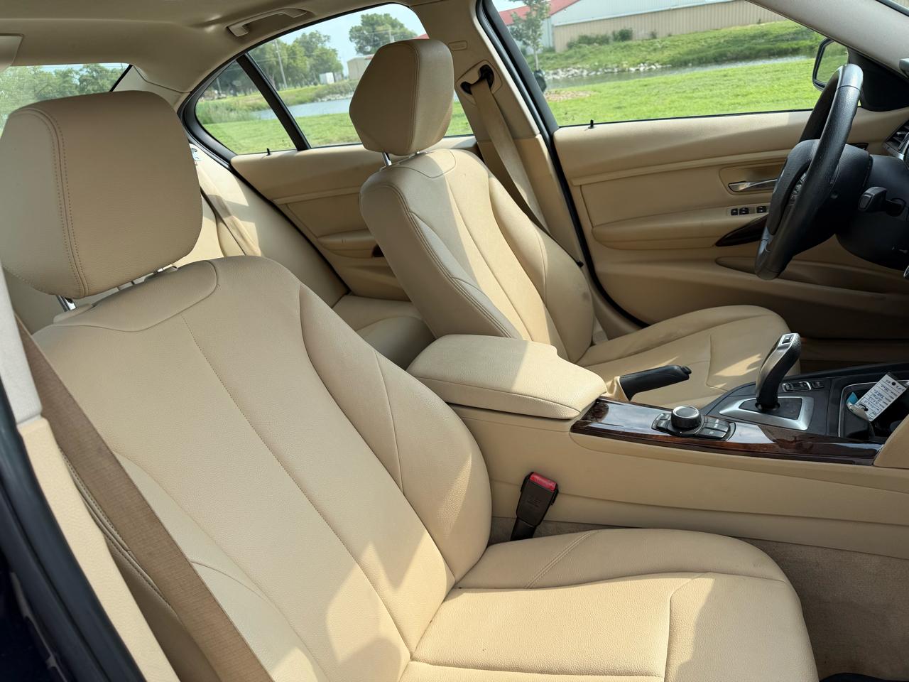 BMW 3-Series 328i xDrive Sedan 2013