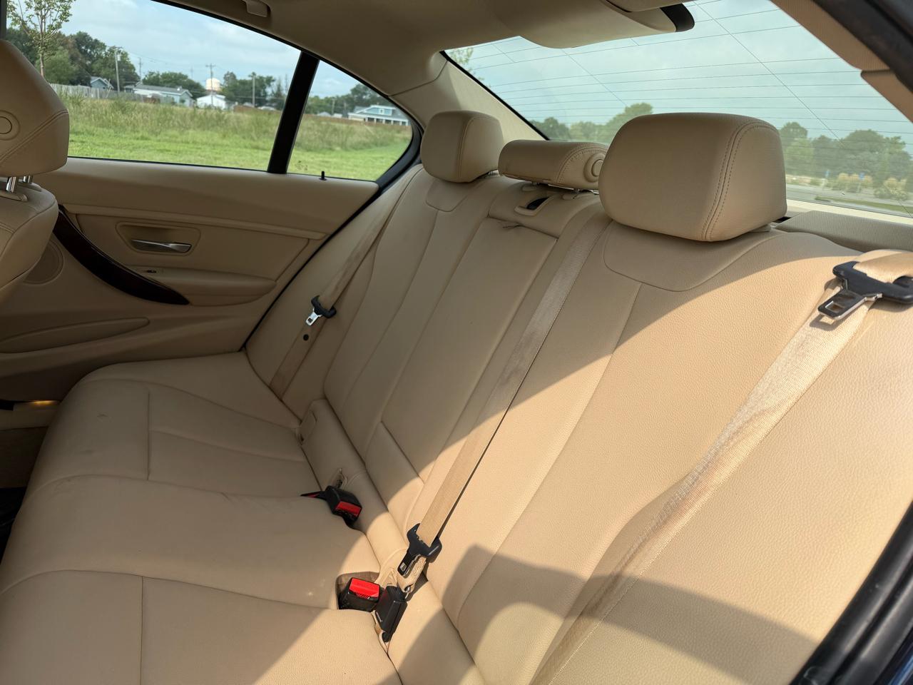BMW 3-Series 328i xDrive Sedan 2013
