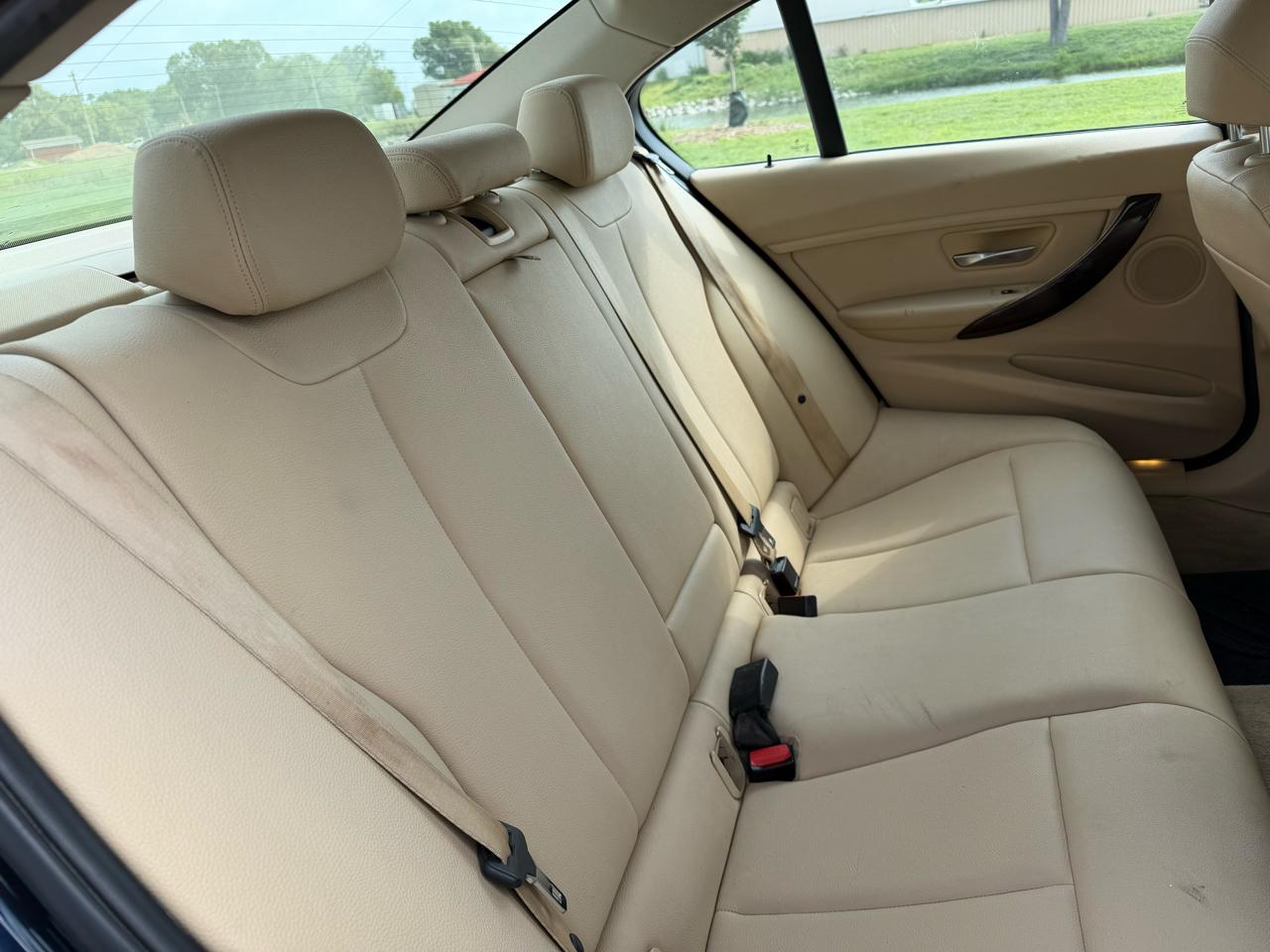 BMW 3-Series 328i xDrive Sedan 2013