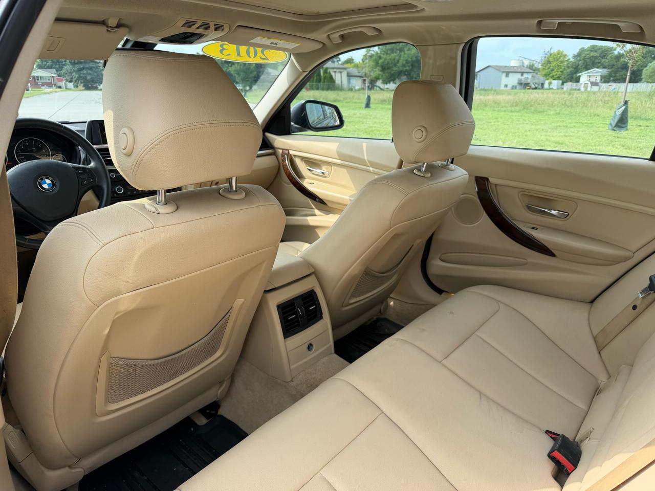 BMW 3-Series 328i xDrive Sedan 2013
