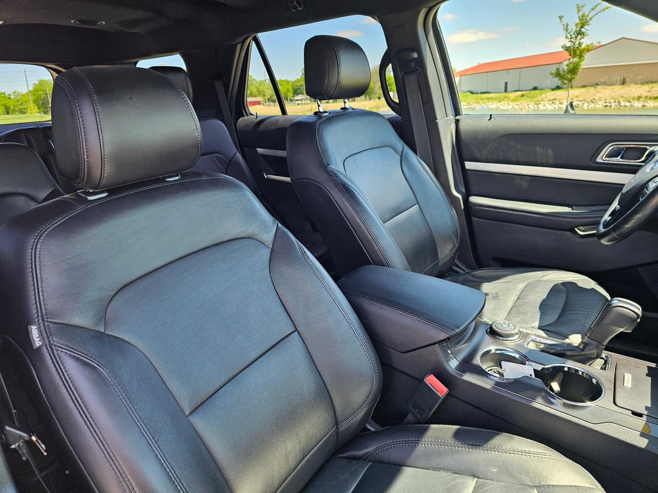 Ford Explorer XLT 4WD 2017
