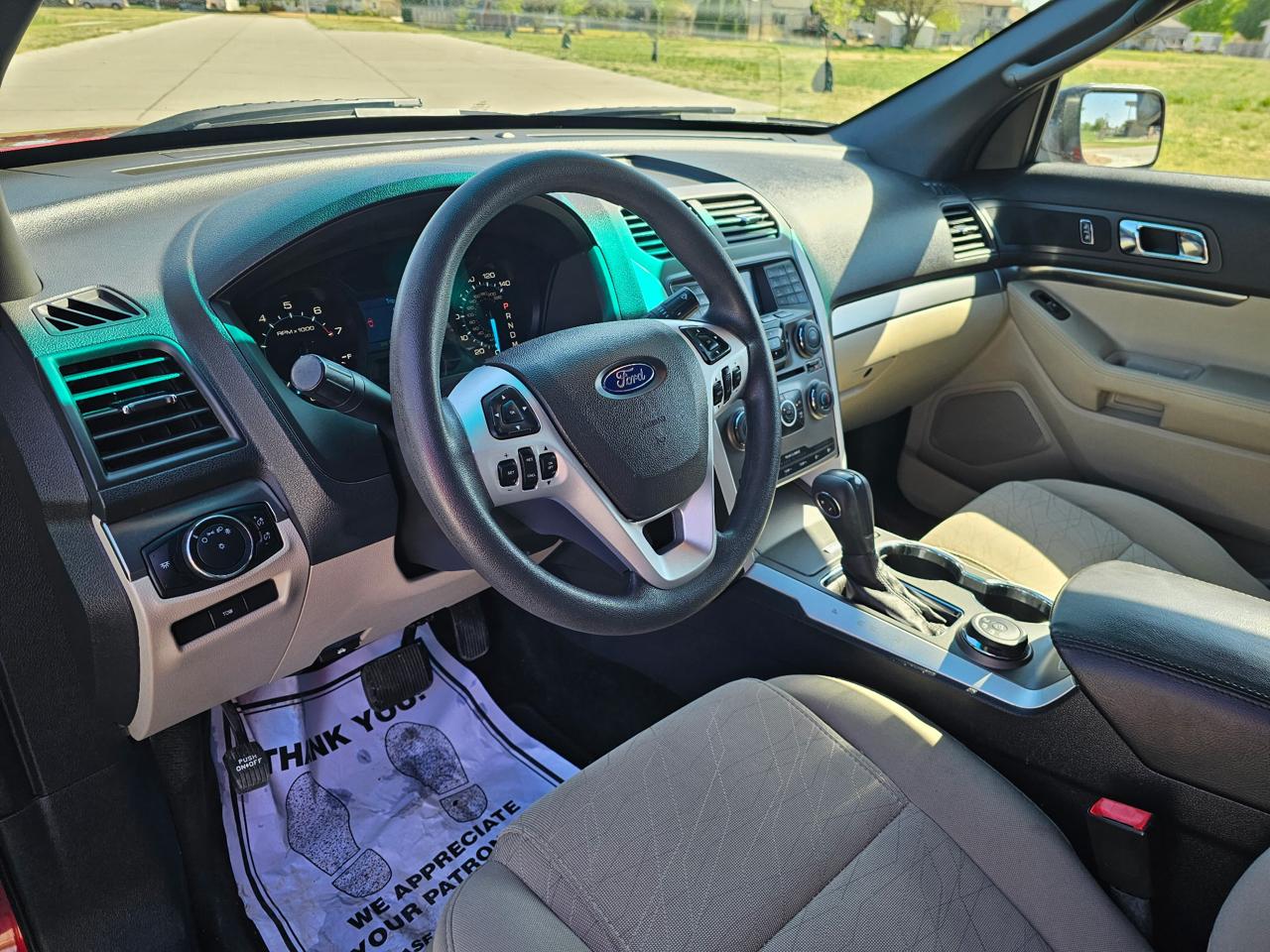 Ford Explorer Base 4WD 2015