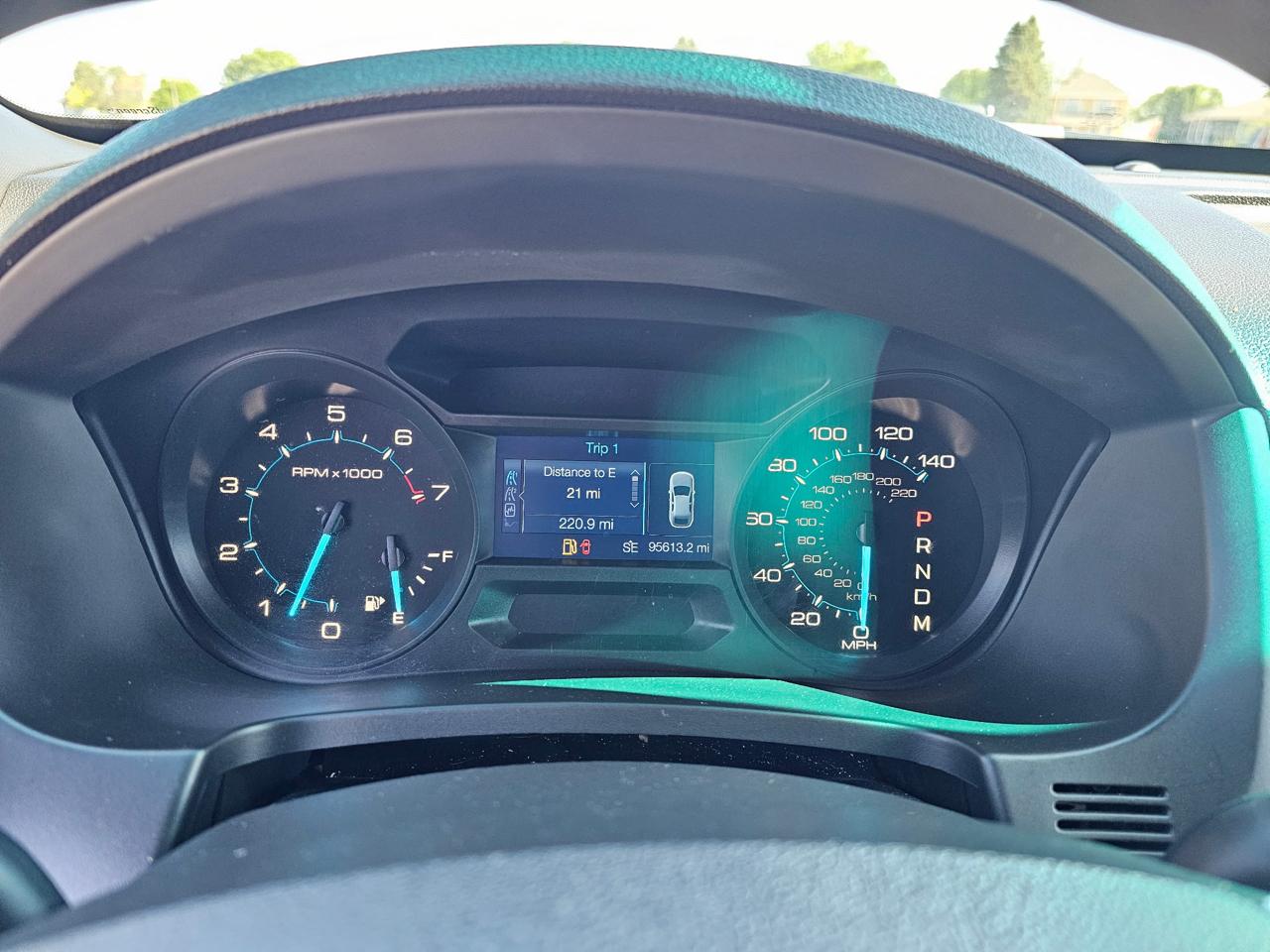 Ford Explorer Base 4WD 2015