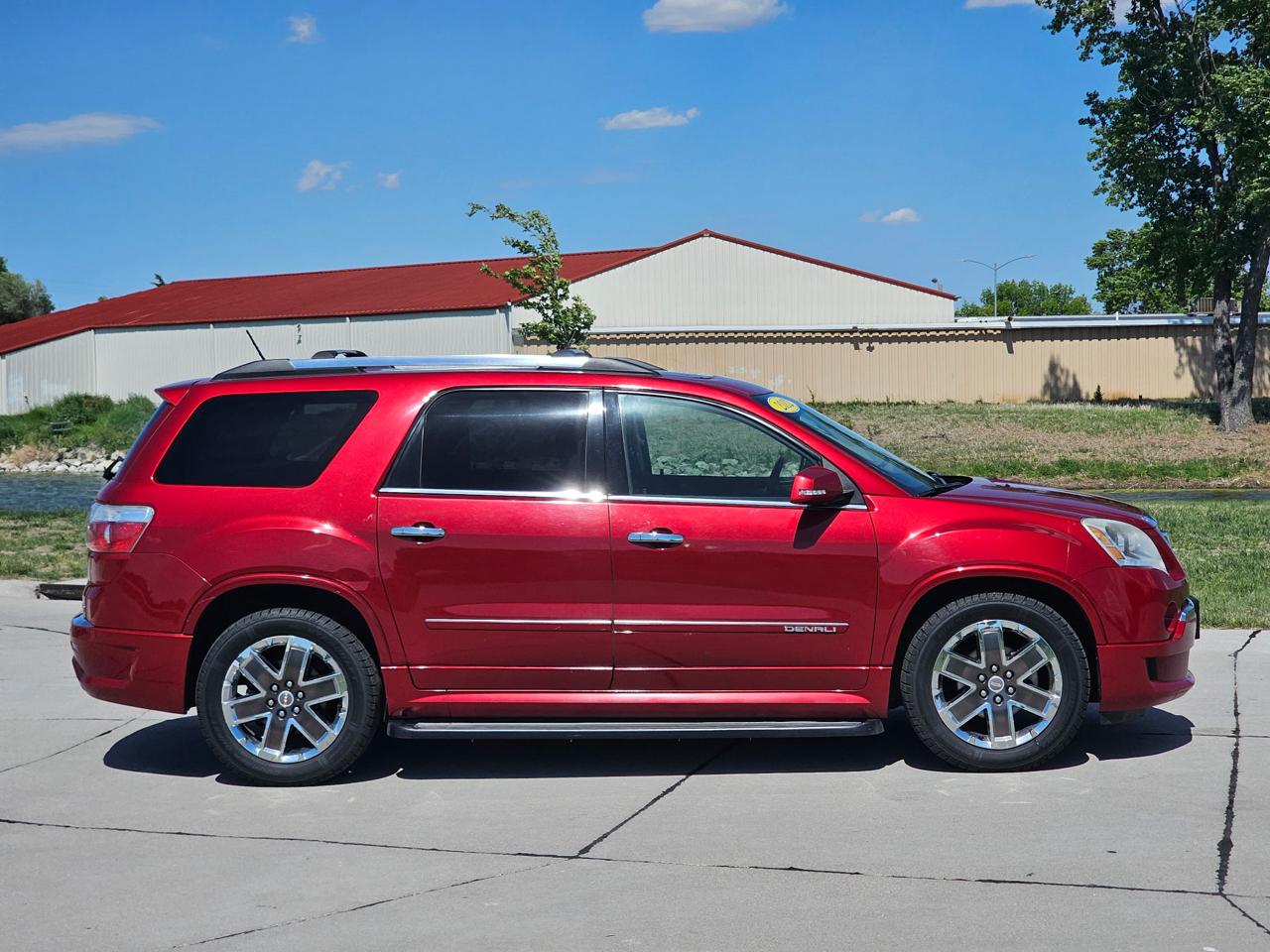 GMC Acadia Denali AWD 2012
