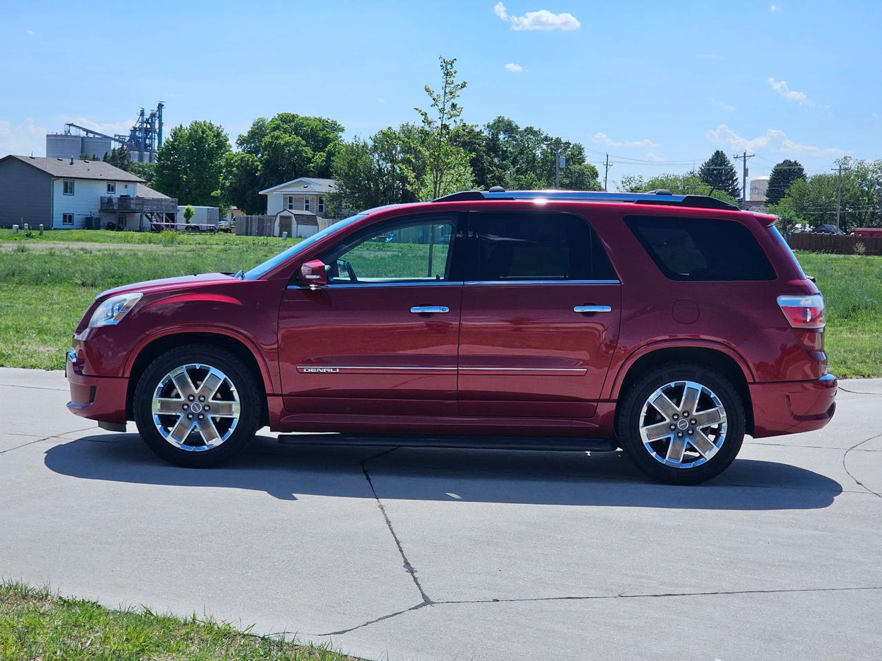 GMC Acadia Denali AWD 2012