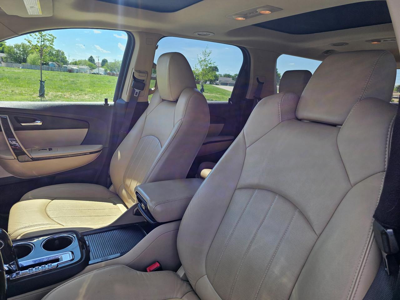 GMC Acadia Denali AWD 2012