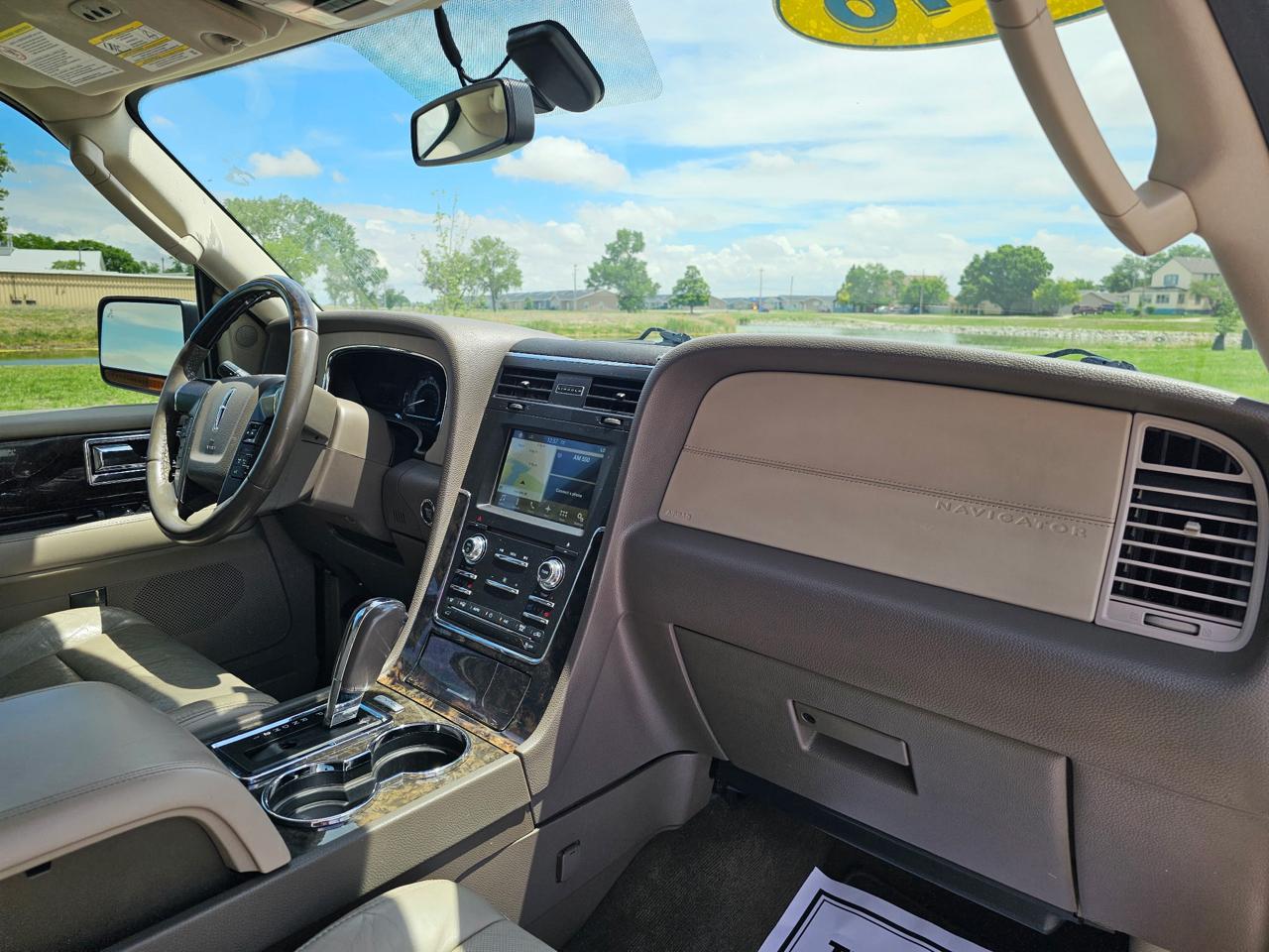 Lincoln Navigator Select 2WD 2016