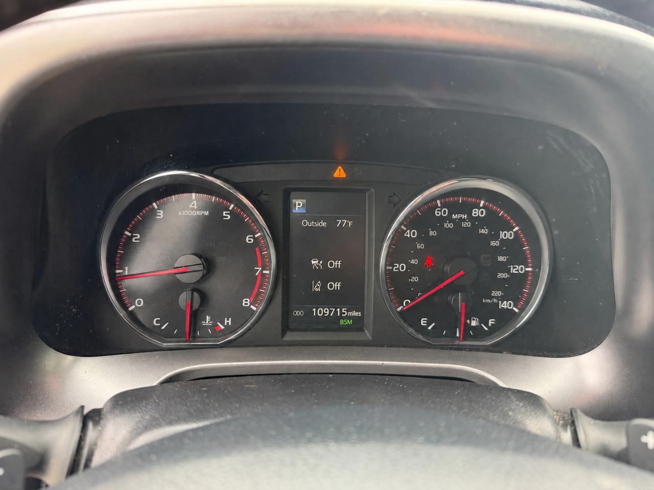 Toyota RAV4 SE 4WD 2017