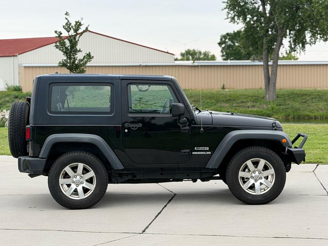 Jeep Wrangler Sport 4WD 2012