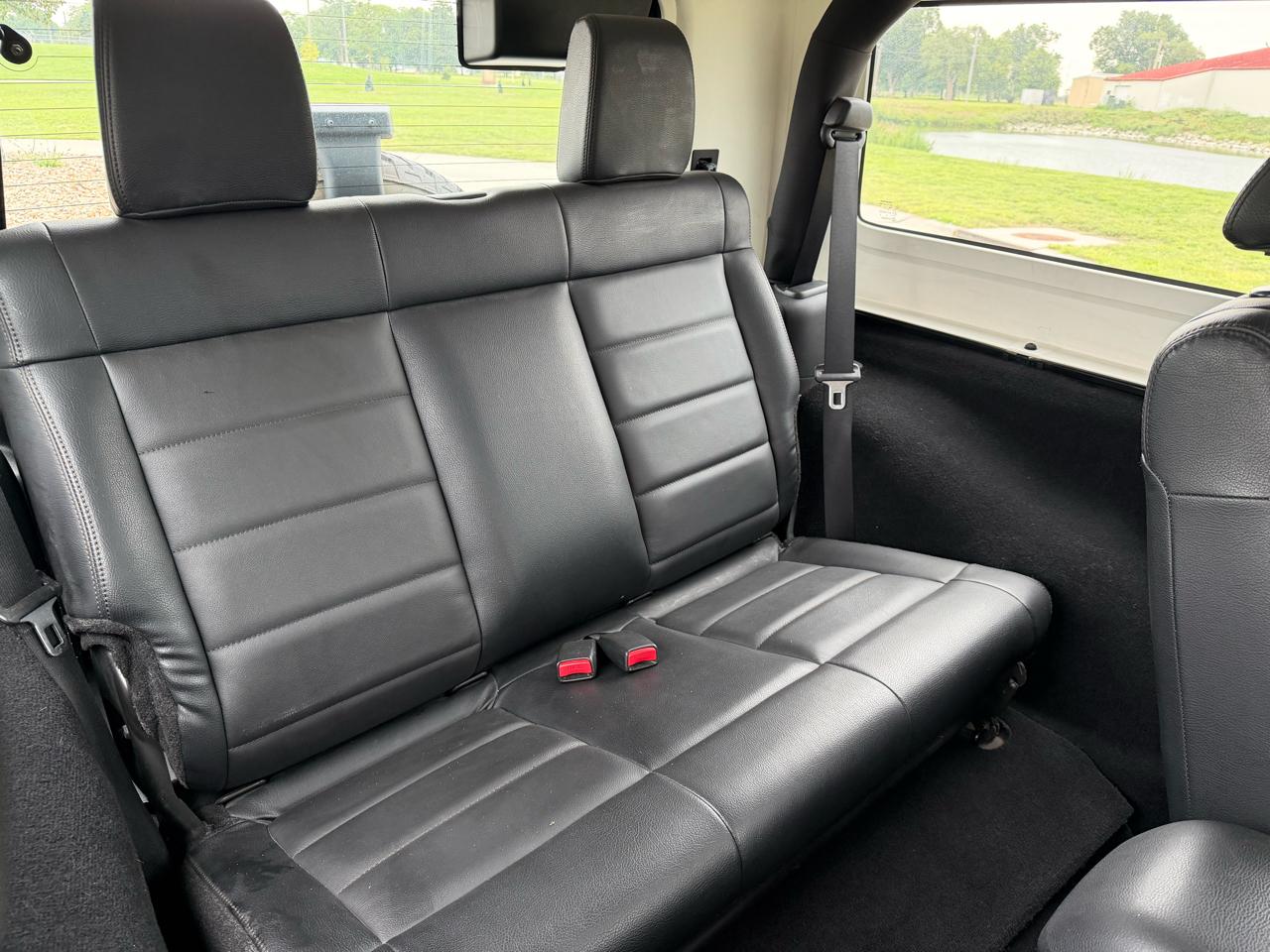 Jeep Wrangler Sport 4WD 2012