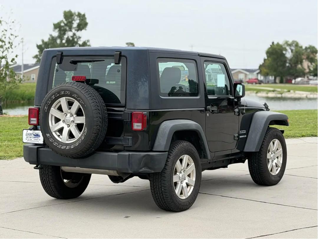 Jeep Wrangler Sport 4WD 2012