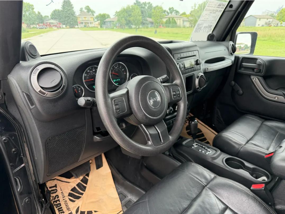 Jeep Wrangler Sport 4WD 2012