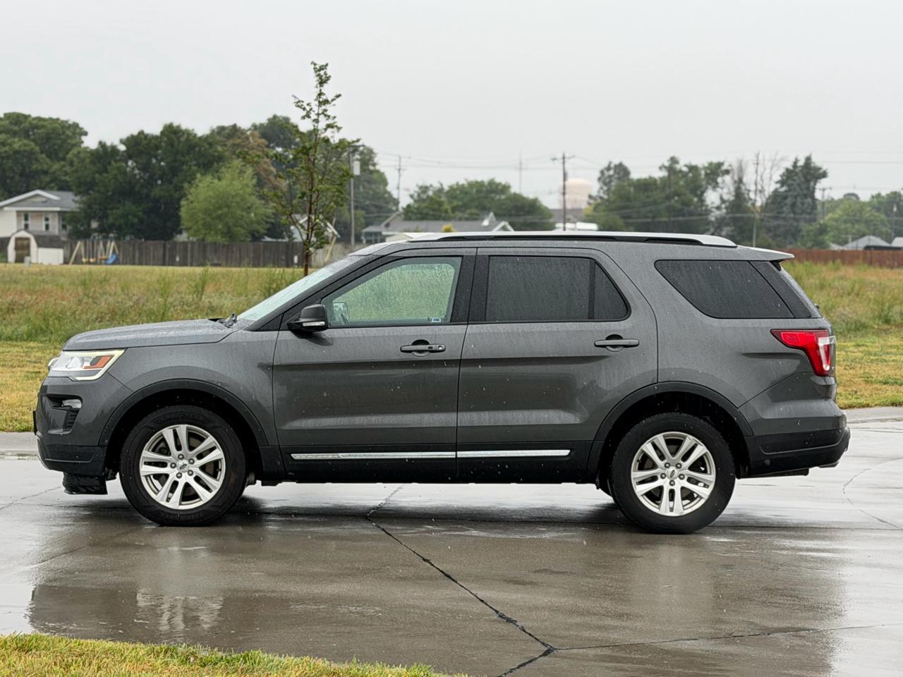 Ford Explorer XLT 4WD 2018