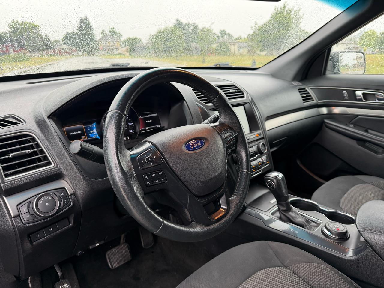 Ford Explorer XLT 4WD 2018