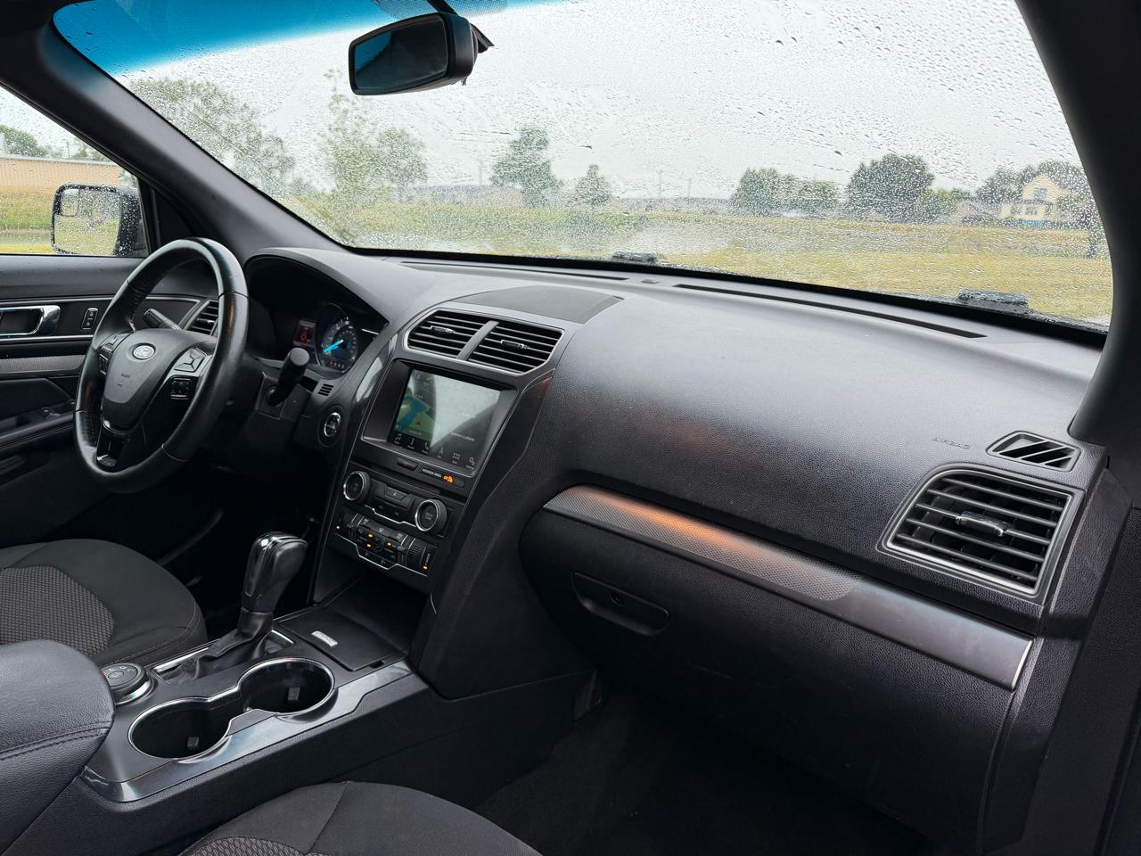 Ford Explorer XLT 4WD 2018