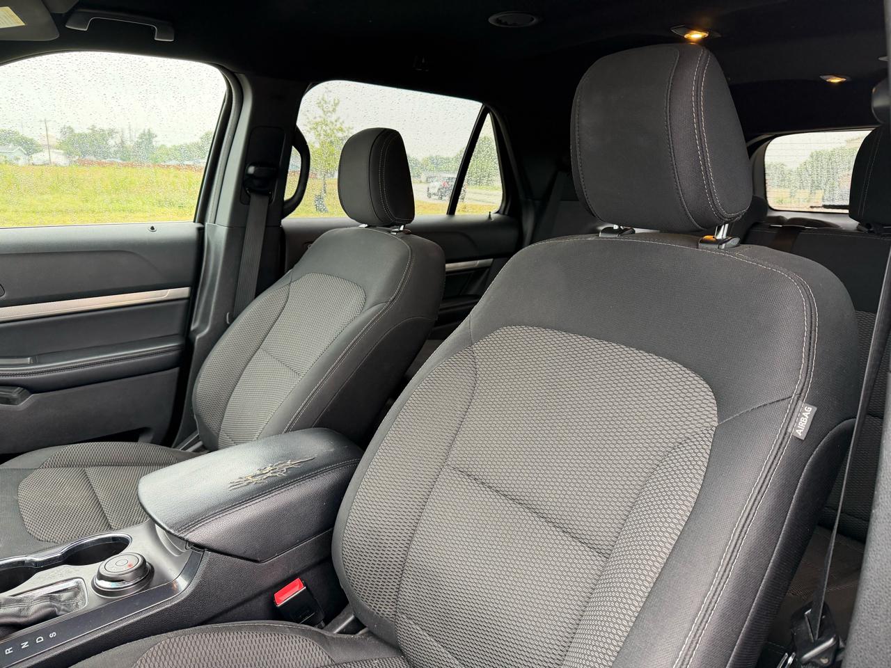 Ford Explorer XLT 4WD 2018