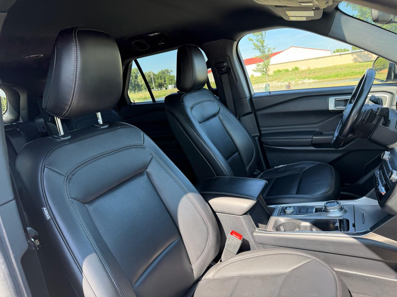 Ford Explorer XLT AWD 2020