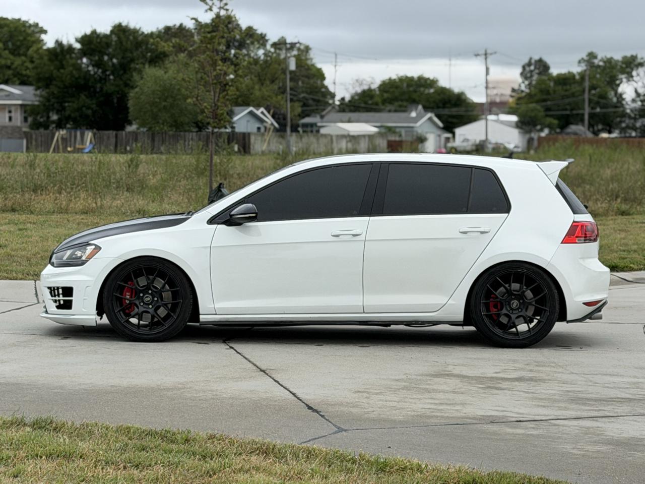 Volkswagen Golf GTI SE 6M 4-Door 2017