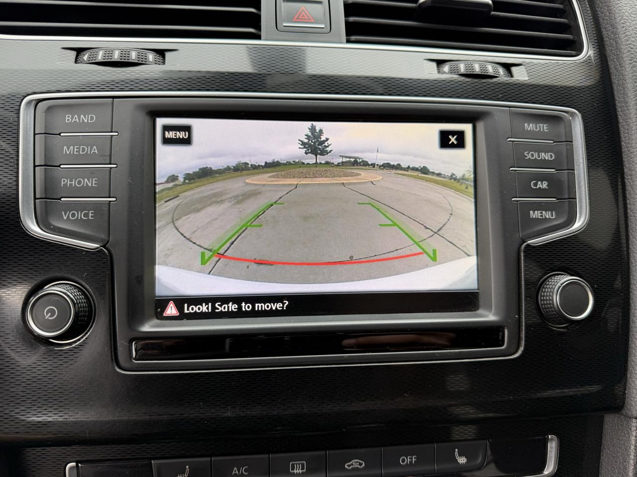 Volkswagen Golf GTI SE 6M 4-Door 2017