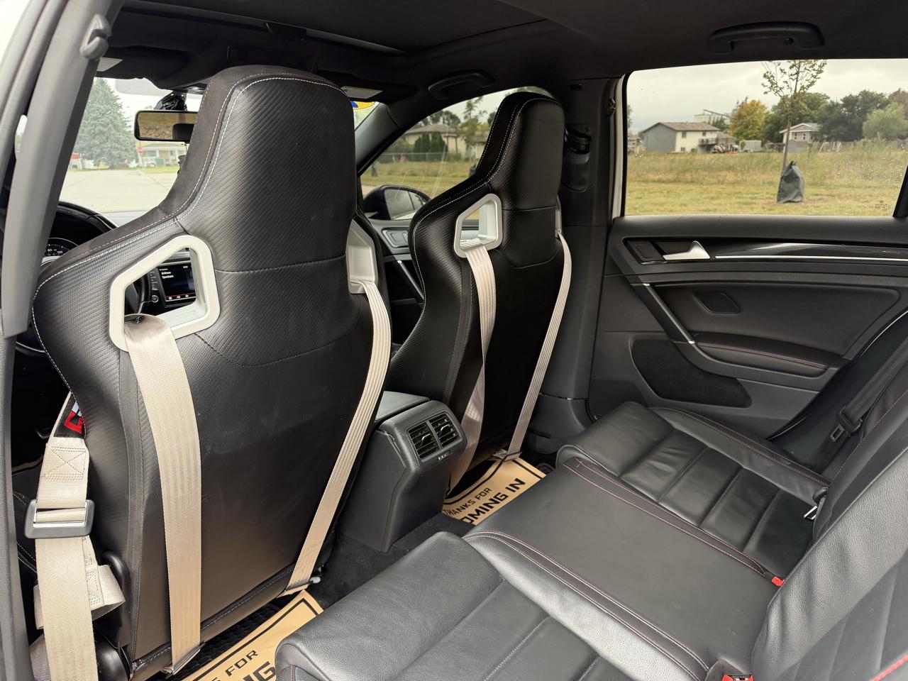 Volkswagen Golf GTI SE 6M 4-Door 2017