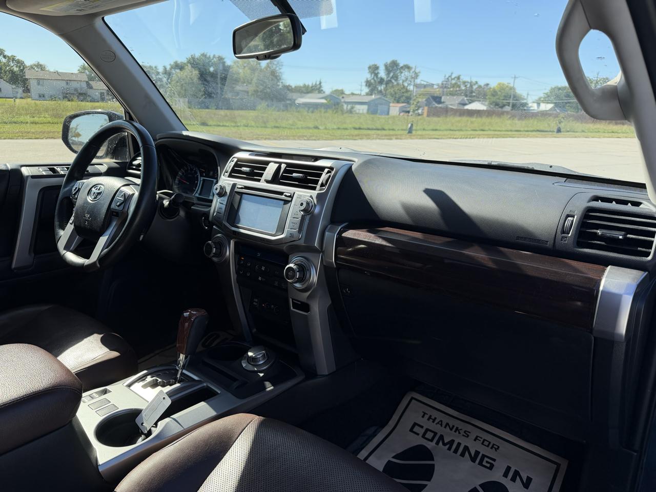 Toyota 4Runner SR5 4WD 2016
