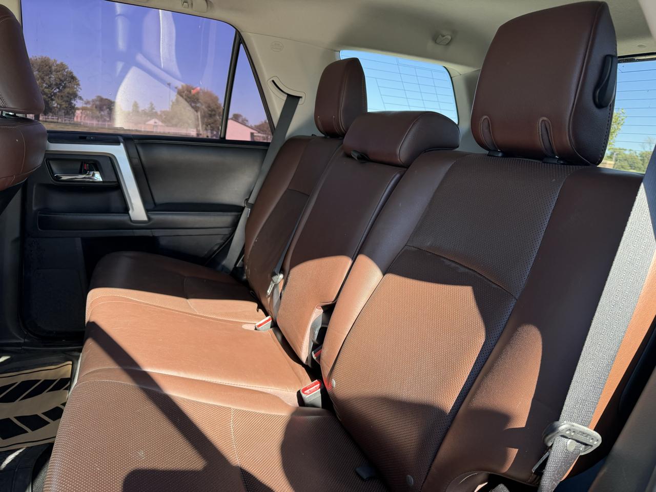 Toyota 4Runner SR5 4WD 2016