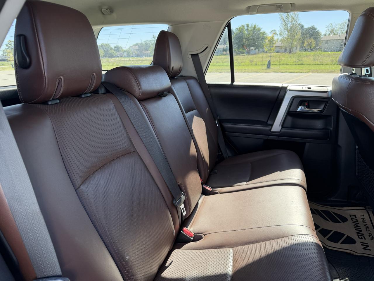 Toyota 4Runner SR5 4WD 2016