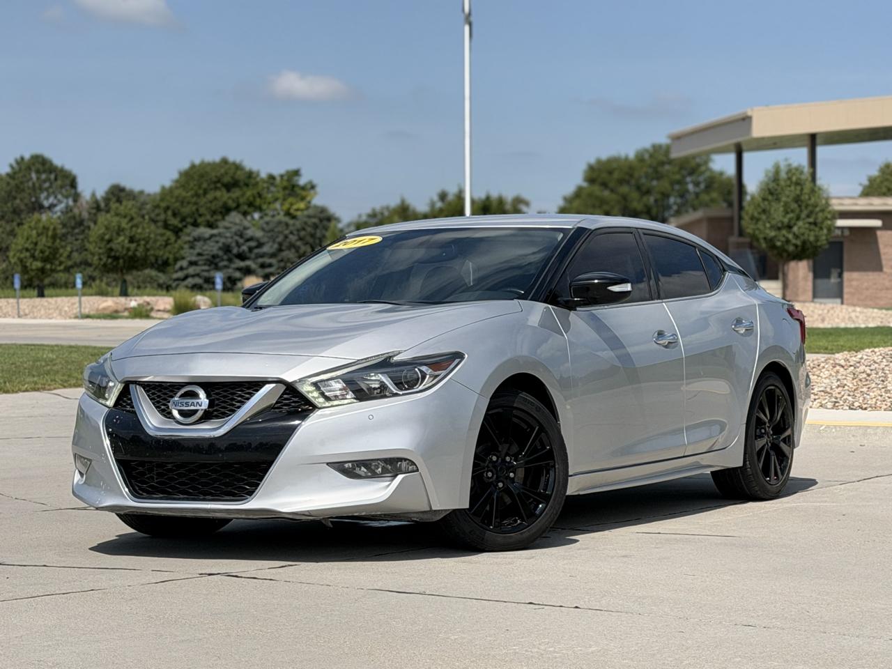 Nissan Maxima SV 3.5L 2017